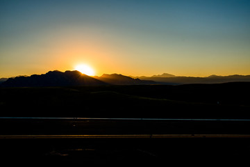 Fototapeta premium Beautiful sunset over the Rocky Mountains