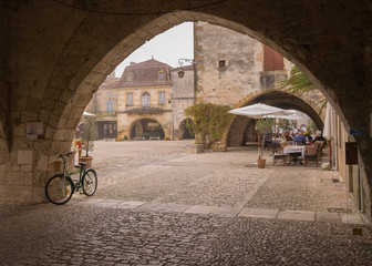 Town Square, Monpazier