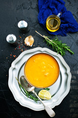 Fototapeta na wymiar pumpkin soup
