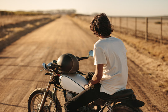 1,123,479 BEST Motorcycle IMAGES, STOCK PHOTOS & VECTORS | Adobe Stock