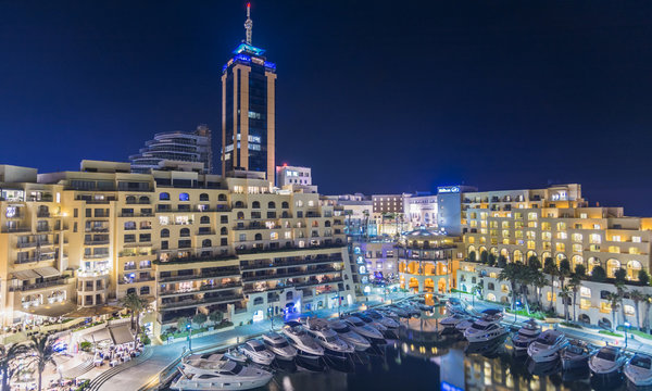 Portomaso at night