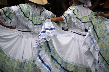 Espectáculo de cumbia colombiana