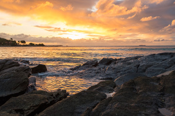 Fototapeta premium sunrise over the ocean in Thailand.