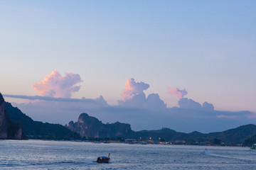 サンセット・夕焼け・太陽・地平線・海