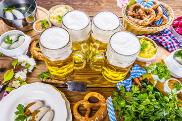 Bayerische Spezialitäten Oktoberfest Bier 