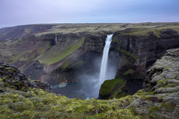 Fototapeta premium Wasserfall Háifoss in Hekla, ISLAND