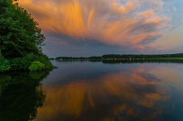Fototapeta na wymiar Krakower See, Krakow am See, Mecklenburgische Seenplatte, Abendrot, Wetterstimmung