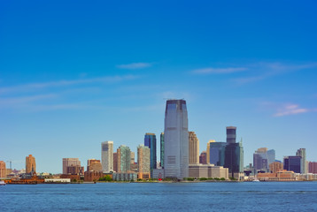 Fototapeta na wymiar View of Manhattan from the gulf