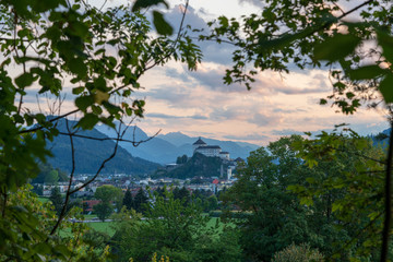 Festung Kufstein in der Dämmerung