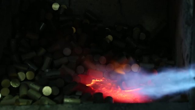 Iron Heating adn Smelting in Metal Factory