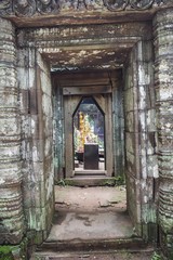 Fototapeta na wymiar Vat Phou is a ruined Khmer Hindu temple complex in southern Laos. Champasak/Laos PDR.