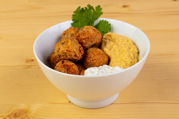 Falafel with humus