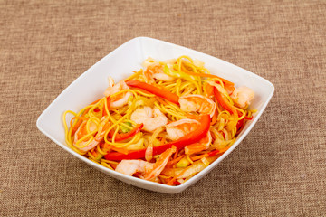 Wook noodle with prawn and vegetables