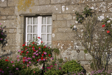 Vecchie finestre in Bretagne, France