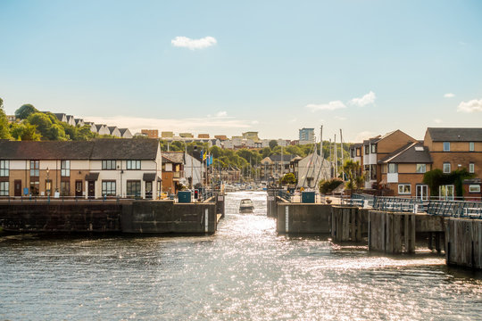Motorboat coming out of Penarth Marina