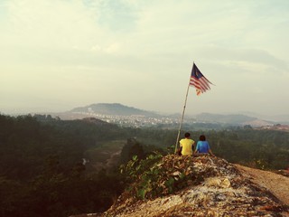 Obraz premium Beautiful scenery on the top of a hill