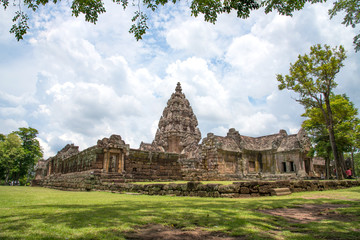 Obraz premium The public place is PRASAT HIN PIMAI is historic and ancient castle of generality in NAKHON RATCHASIMA Thailand and a kind of Khmer architect art decorated in the Buddhist temple,pavilion,temple hall