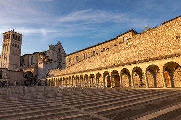 Fototapeta premium colonnade of the square