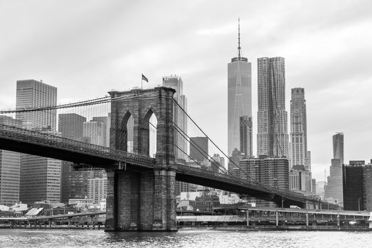 Brooklyn Bridge and Manhattan skyline in black and white, New York City, USA. © kasto
