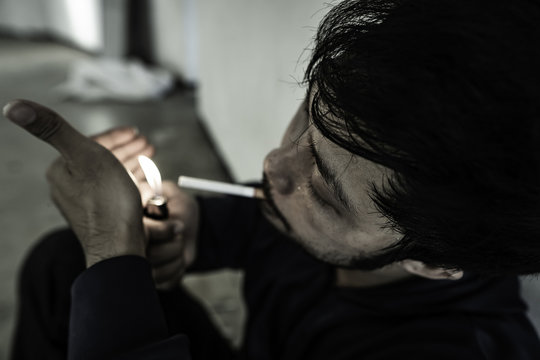 Men with depression and addiction smoking severely