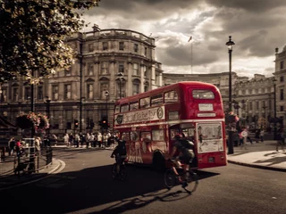 Foto op Plexiglas The Red Busses of London © andiz275
