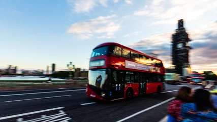 Foto op Canvas De rode bussen van Londen © andiz275