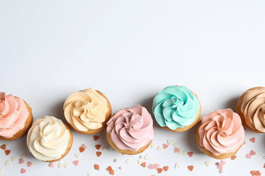Cupcakes White Background Images – Browse 281,256 Stock Photos, Vectors