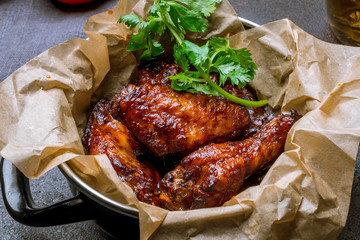 chicken wings in barbecue sauce