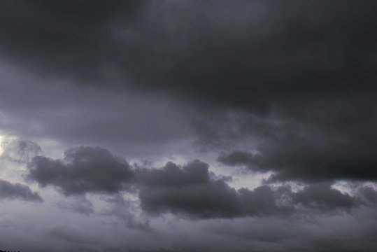 clouds, cloudy, dark sky before rain, gloomy, gray day