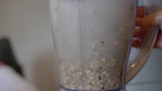 Shaky camera while blending black-eyed peas (beans)
