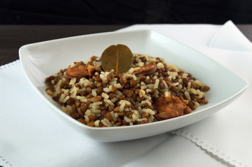 Lentejas con arroz y chorizo