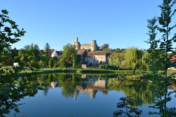 Fototapeta na wymiar Château de Billy