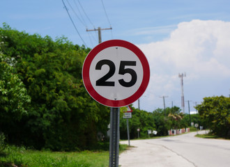 Road speed sign at 25km