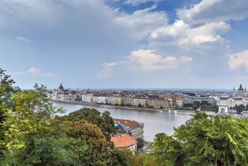 Fototapeta na wymiar View of Budapest, Hungary