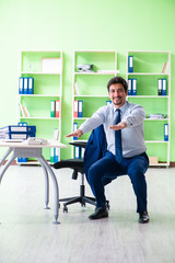 Employee doing exercises during break at work