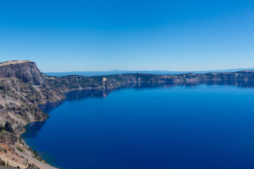 Crater lake in Oregon, the deepest lake in North America