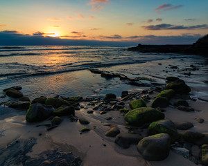 Obraz premium Rocky Beach at Sunset