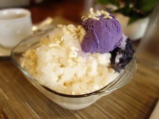 Halo-Halo