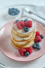 Pfannkuchen mit Beeren 