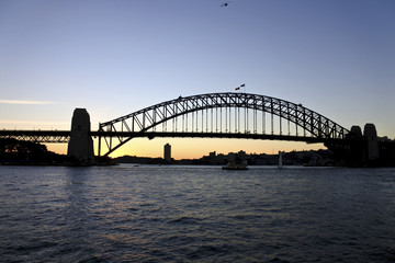 Naklejka premium Sydney Harbour Bridge at Sunset