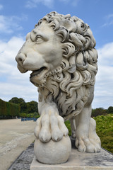 Statue de lion au château de Compiègne, France