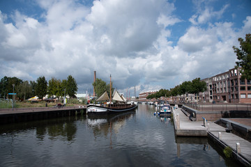 Fototapeta na wymiar View on Dutch river