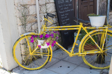 Fototapeta na wymiar bicycle in greece