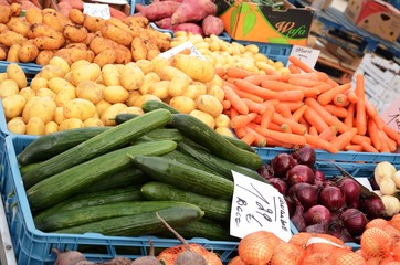 Marché dominical de la place du Miroir à Jette (Bruxelles) : Légumes
