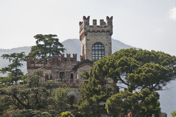Fototapeta na wymiar Castello Sulzano