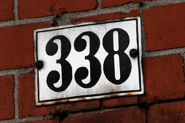 Hausnummer 338