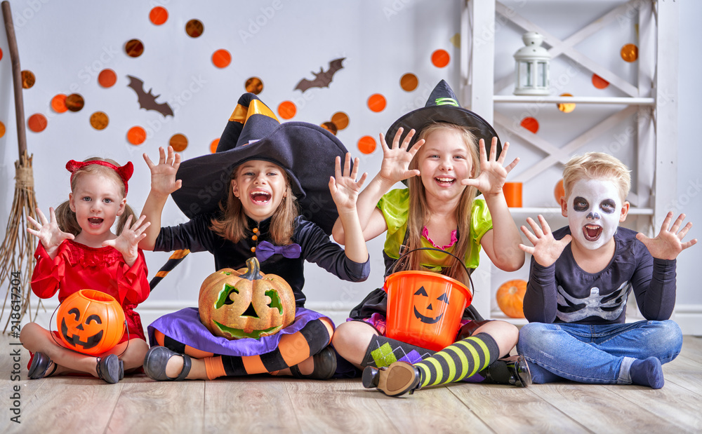 Wall mural children on halloween