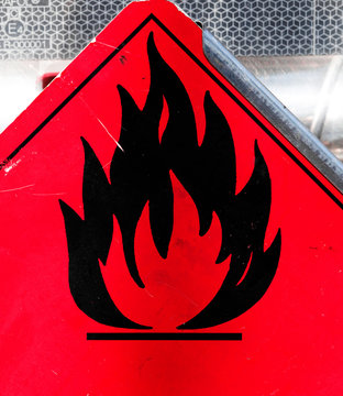 Feuergef&auml;hrlicher Stoff Gefahrgutkennzeichen