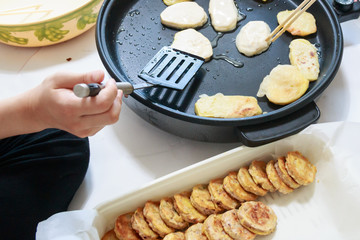 명절 음식 준비 (고구마전)