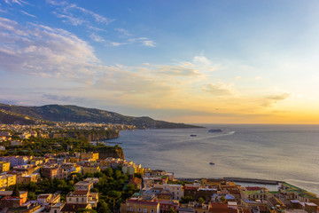 Fototapeta na wymiar tramonto sul mediterraneo